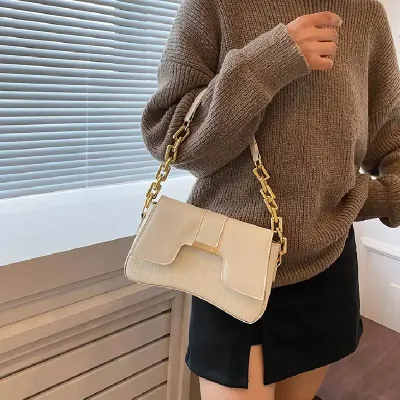  CHAIN SMALL SQUARE BAG